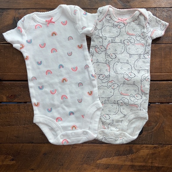 ❤️ Child of Mine by Carter’s Bundle of Newborn Onesies #145 - Picture 2 of 9